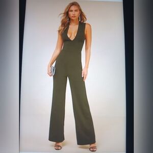 Lulu's black  Jumpsuit Sleek Modern Design